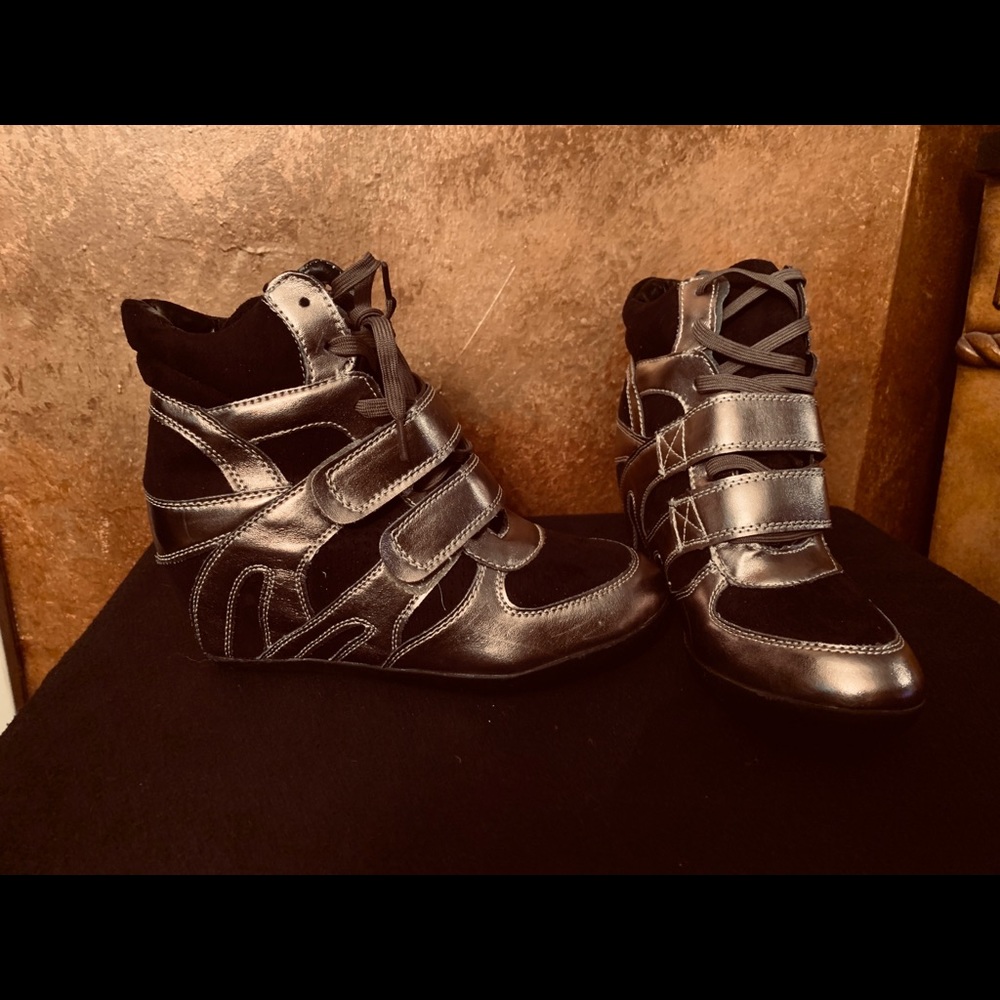 Pewter and Black sneaker Wedges size 7
